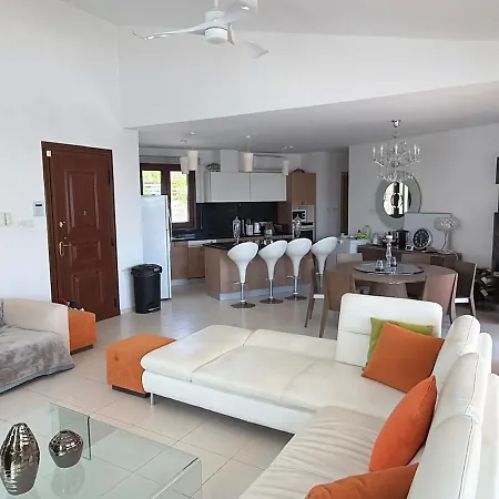 The Sea Breeze Paralimni